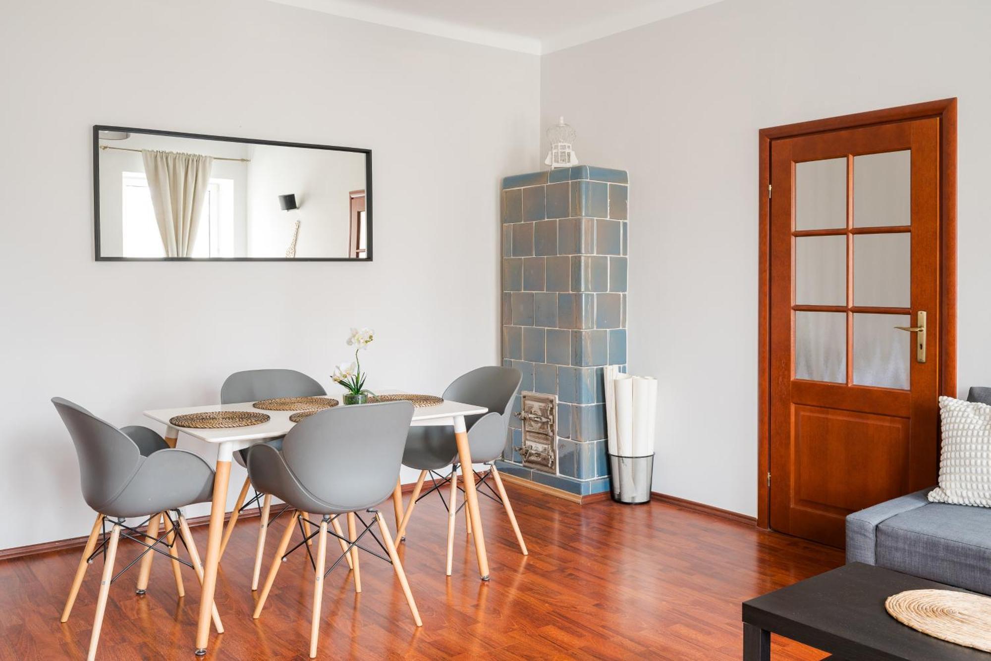Apartament Emilii Plater Center